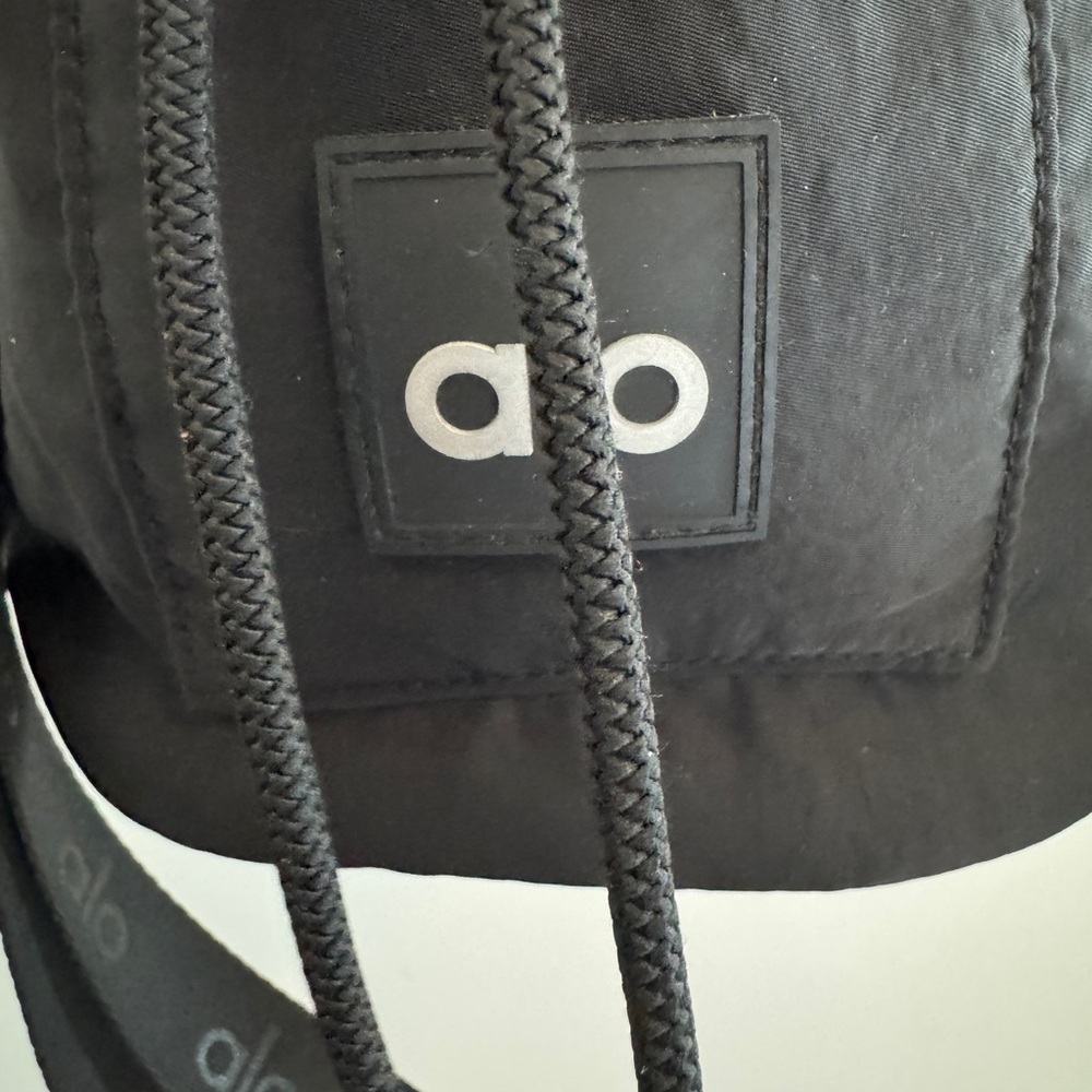 ALO Yoga Black Drawstring Backpack - image 5